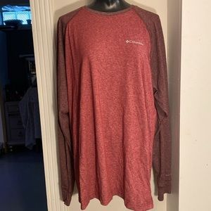 Columbia Men’s long sleeve shirt